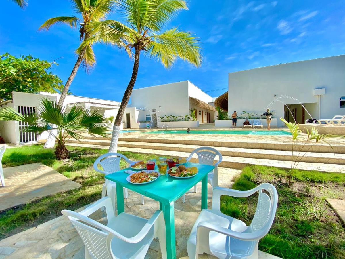 Palma Grande Hotel Ковеньяс Екстер'єр фото